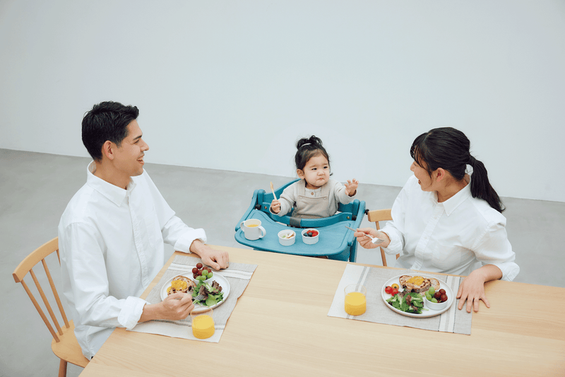 How to Choose the Best High Chair for Your Baby: Wooden, Adjustable & Designed in Japan