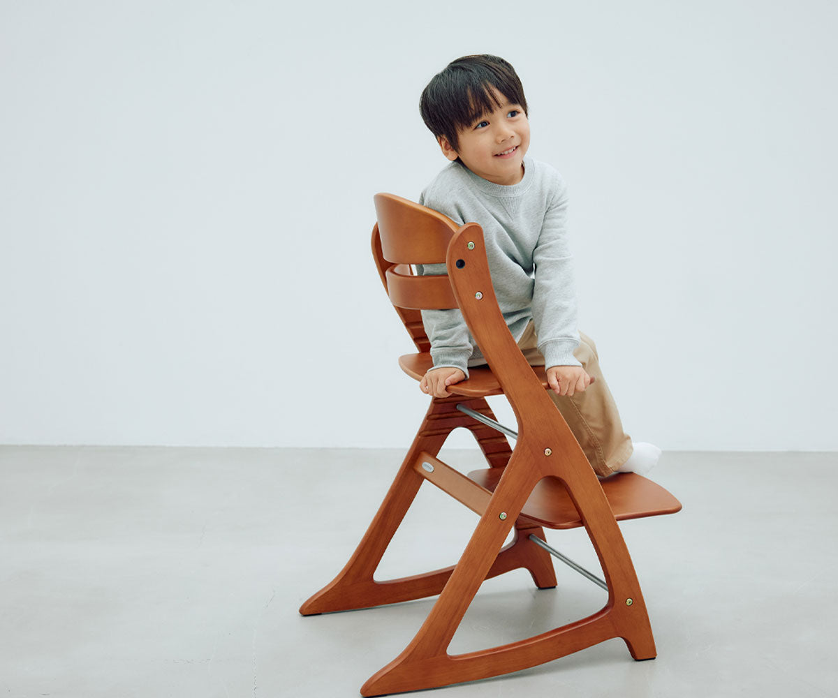 Sukusuku GL High Chair (with Safety Belt YC-05)
